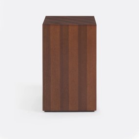 Bijzettafel van eiken- en walnootfineer, STRELA