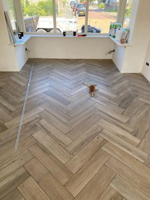 Houtlook Tegel Visgraat 15x60 Cm Licht Bruin DC5