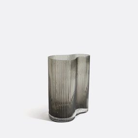 Vaas in geribbeld smoked glas H21 cm, Anija