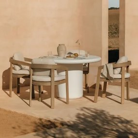 Set Van Ronde Tafel Ø120 Cm In Cement Namara En 4 Tuinstoelen Met Armleuningen In Acaciahout Uleno Wit - Sklum