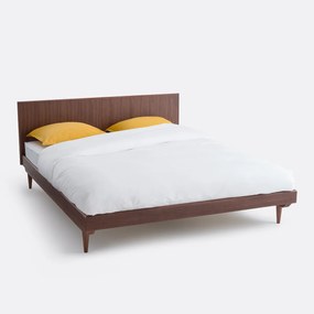 Bed + lattenbodem in walnoot en walnootfineer, Quilda