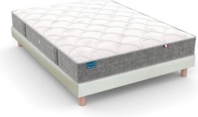 Stevige schuimrubberen matrasset en boxspring met afgedekte lattenbodem