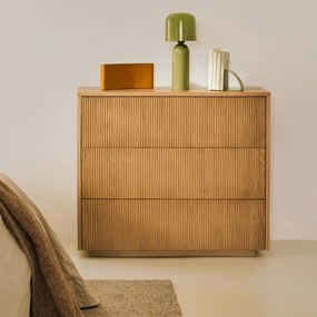 Kave Home Helvine Eiken Ladenkast Met Ribbels - 90x50x79cm.
