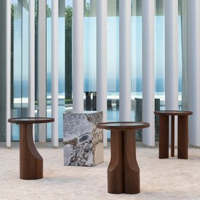 Bijzettafel in notenhout, Diagil