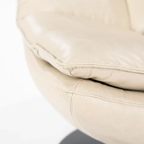 Eleonora Sven Draaifauteuil Beige Leder