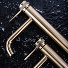 Wastafelkraan Rea Lungo Grip Gold Brush High
