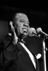 Foto American Trumpet Player and Singer Louis Armstrong on Stage in Paris June 5, 1965