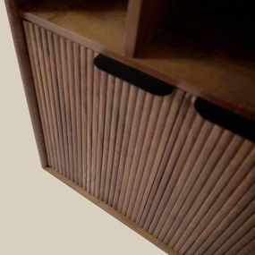 Smalle Wandkast Met Vakken - 60x30x190cm.