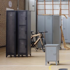 Woood Cas Smalle Lockerkast 3-deurs - 38x45.5x180cm.