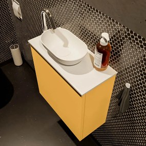 Mondiaz Fowy toiletmeubel 50cm ocher met witte waskom links en kraangat