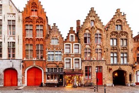 Foto Medieval houses standing in a row, Bruges, Belgium, Alexander Spatari