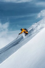 Foto Mid adult male skier speeding downhill,, Ross Woodhall