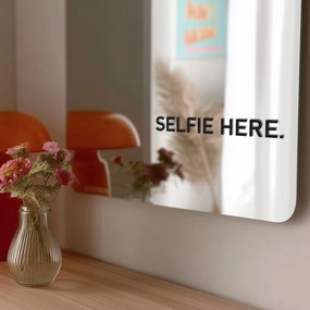 Spiegelsticker S22 – SELFIE HERE.