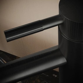 Saniclear Highriser Stripes wastafelkraan verouderd ijzer - gunmetal