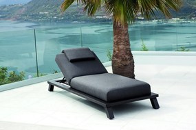 Flow. Crystal daybed sooty sunbrella