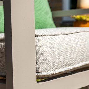 Garden Impressions Lora loungestoelen taupe - Lucas bijzettafel Ø50 cm