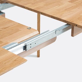 Uitschuifbare tafel in massief eik, 4-10 plaatsen Dalmar