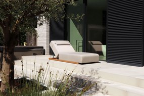 Flow Lio daybed Graumel chalk met teakhouten frame