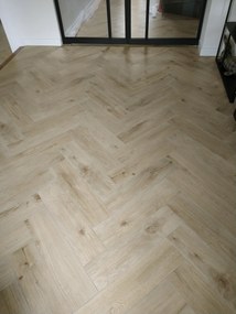 Keramisch Parket Visgraat 15x60 Franse Eiken Beige DC4