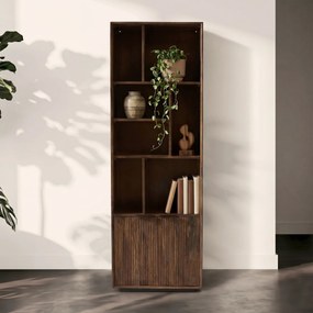 Smalle Wandkast Met Vakken - 60x30x190cm.