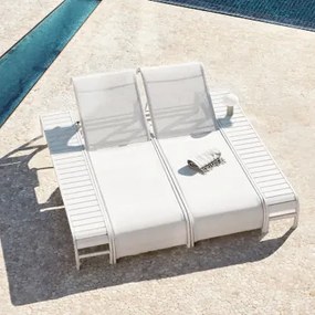 Set Van 2 Verstelbare Ligstoelen En 2 Bijzettafels Van Staal Marietta Gardenia Wit - Sklum
