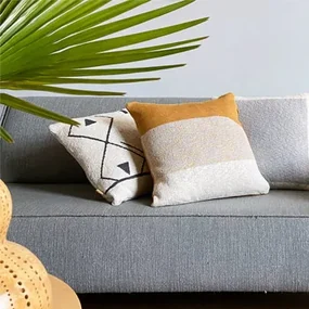 Kussens Geel Malagoon  Sunset knitted cushion yellow