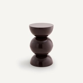 IJzeren bijzettafel, Rouva