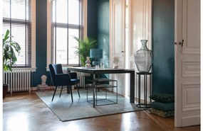 Goossens Eetkamerstoel Rob blauw velvet stof met armleuning, urban industrieel