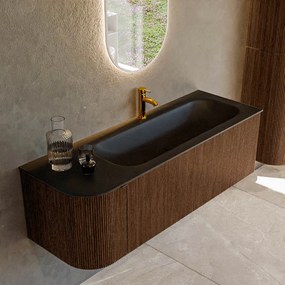 Mondiaz Kurve 135cm badmeubel ronding links walnut met 1 lade en deur en wastafel big medium kraangat rechts urban