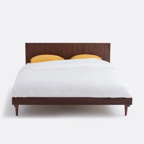 Bed + lattenbodem in walnoot en walnootfineer, Quilda