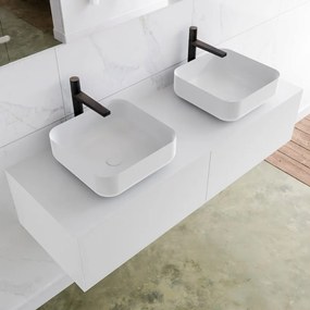 Zaro Lagom volledig naadloos solid surface onderkast met topblad 130cm mat wit met 2 lades Push tot open. Compleet met solid surface opzetkom met 2 kraangat(en)