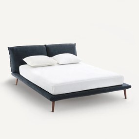 Bed Aurore stonewashed linnen, design E. Gallina