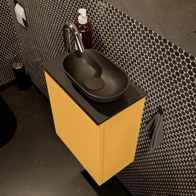 Mondiaz Fowy toiletmeubel 40cm ocher met zwarte waskom rechts en kraangat