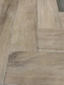 Houtlook Tegel Visgraat 15x60 Cm Bruin DC1