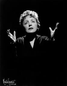 Foto Edith Piaf, photographed on 5 September 1955, Seymour, Maurice