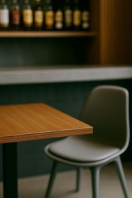 Kuat Zwart 70 cm tafel