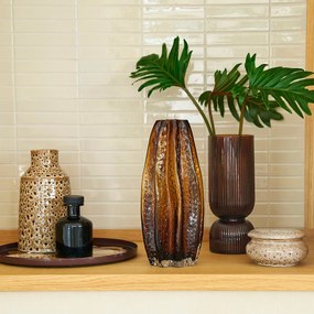 Vaas in getextureerd amberkleurig glas H29,5 cm, Yuvo