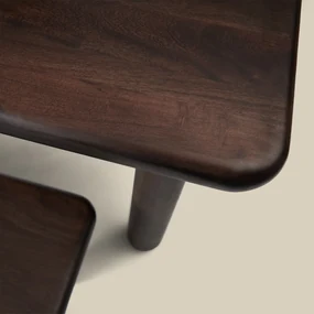 Walnoot Eettafel Met Ronde Poten 200 Cm - 200 X 100cm.