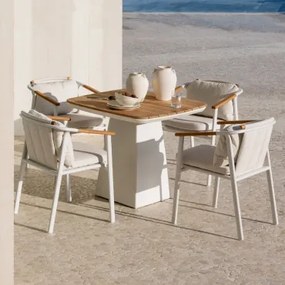 Set Van 90x90 Cm Vierkante Tafel In Aluminium En Inkeri Teakhout En 4 Tuinstoelen In Aluminium En Yervin Bouclé Stof Bouclé Natuurlijke Kleuren -