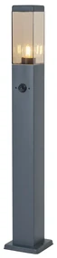 Buitenlamp antraciet met smoke glas 80cm IP44 met stopcontact en bewegingssensor - Malios Modern E27 IP44 Buitenverlichting