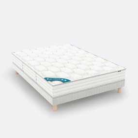 Matras met 580 veren en een omhullend comfort
