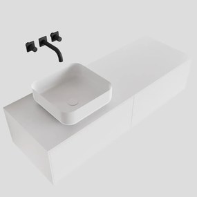 Zaro Lagom volledig naadloos solid surface onderkast met topblad 130cm mat wit met 2 lades Push tot open. Compleet met solid surface opzetkom met 0 kraangat(en)