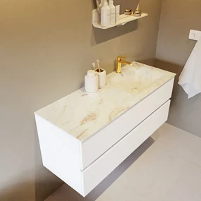 Mondiaz Vica DLux badmeubel 120cm talc 4 lades met wastafel frappe rechts 1 kraangat