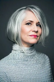 Kunstfotografie Grey haired lady with red lipstick, portrait., Andreas Kuehn, (26.7 x 40 cm)