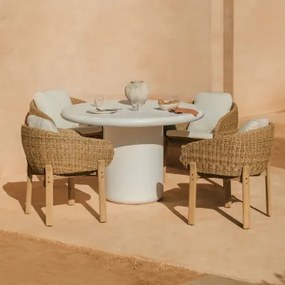 Set Van Ronde Tafel Ø120 Cm In Cement Namara En 4 Tuinstoelen Met Armleuningen In Acaciahout Leilan Wit - Sklum
