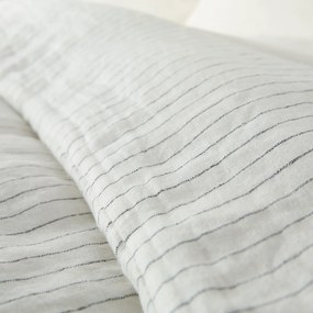 Gematelasseerd dekbed, gestreept, in gewassen linnen, Abella