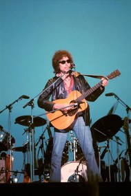 Foto Writer composer Bob Dylan at a concert in the early 1980s