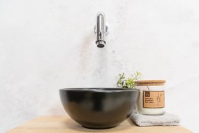 Saniclear Baru fonteinset met eiken plank, zwarte waskom en chromen kraan voor in het toilet