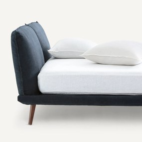 Bed Aurore stonewashed linnen, design E. Gallina