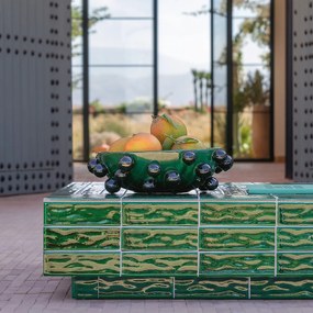 Schaal van keramiek met kleine bolletjes, GUBIO
